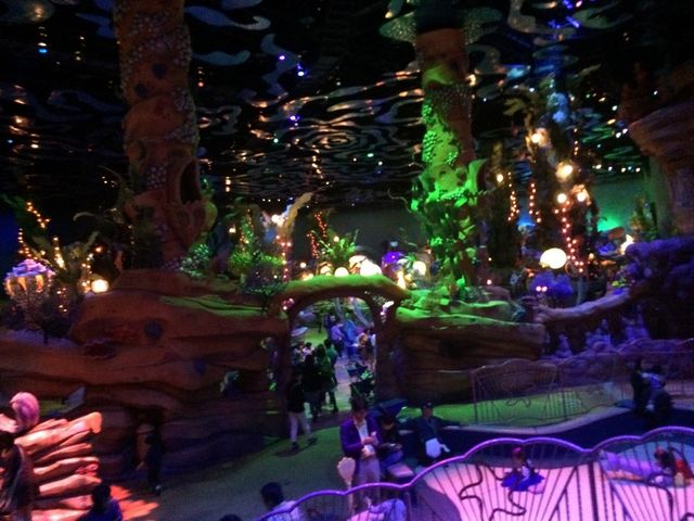 �A���G���̊�_�����f�B�Y�j�[�V�[(R)