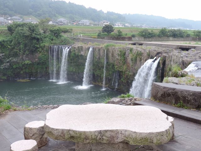 �΂̃e�[�u���@�֎q������܂�_���K�̑�