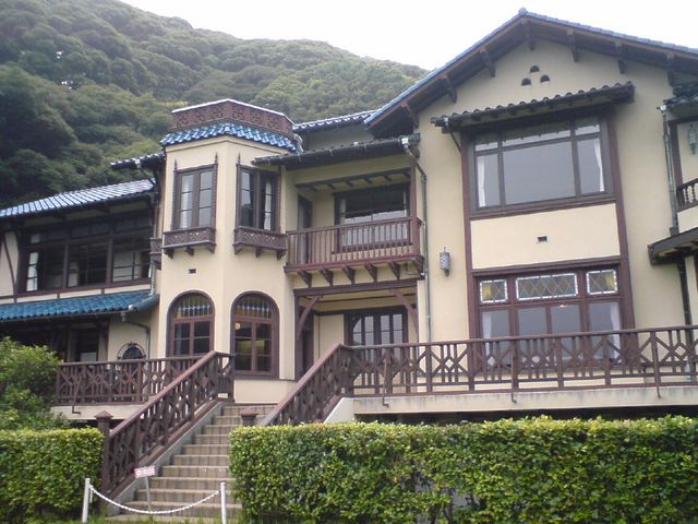 �y�ߘa5�N�x����ߘa8�N�x�܂ł�4�N�ԋx�فz���q���w��