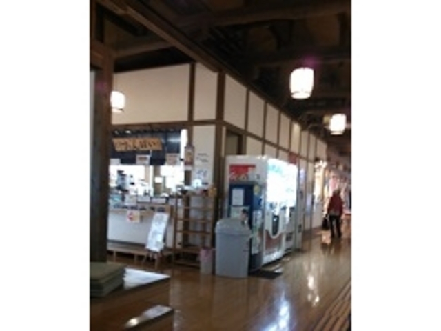 内部フロアーの一部_付知峡倉屋温泉 おんぽいの湯