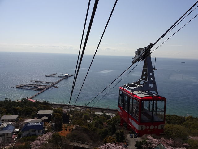 �C�𒭂߂܂�_�{���Y���[�v�E�F�C