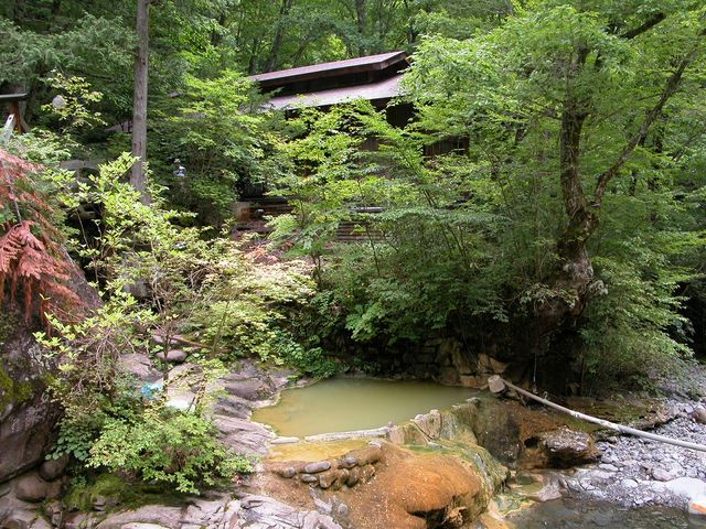 2003.8.30 11:30AM
���򉷐�@�����R��_�q�m������