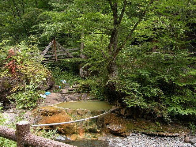 2003.8.30 11:30AM
���򉷐�@�����R��_�q�m������