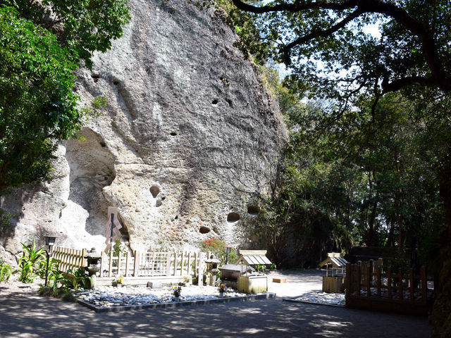 【花の窟神社】アクセス・営業時間・料金情報 - じゃらんnet