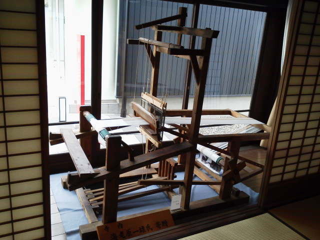 �v�ۋL�O�ό������𗬊�