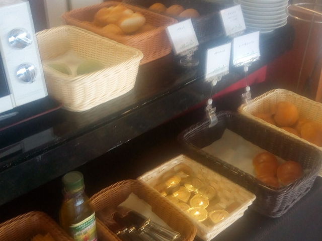 �����`�u�b�t�F��_�_�˓V�󉷐�@��͂̓��i�݂̂��ɃO���[���X�|�[�c�z�e���j