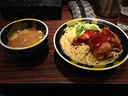 ���N������̖ˉ����� �����O�`�̓��e�ʐ^1