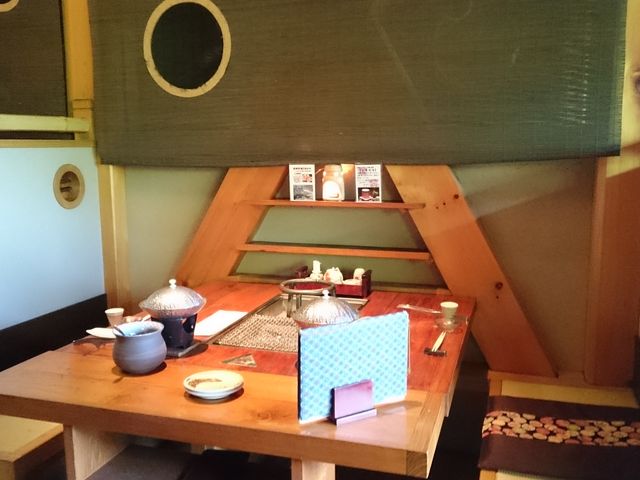 �[�H�͂�����̃e�[�u���Œ����܂����B_�[�R����