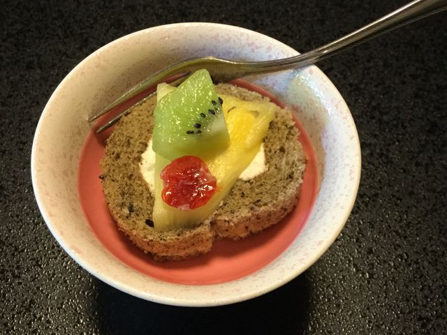 �����ς�������������Ђ����̃��[���P�[�L_�z�e�����̖{