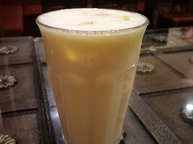 マンゴーラッシー_インドベジタブル料理店 マナズ