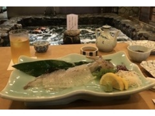 JE^[Ȃ̖ڂ̑Oɂ͐ł܂B_͑Y@F{X