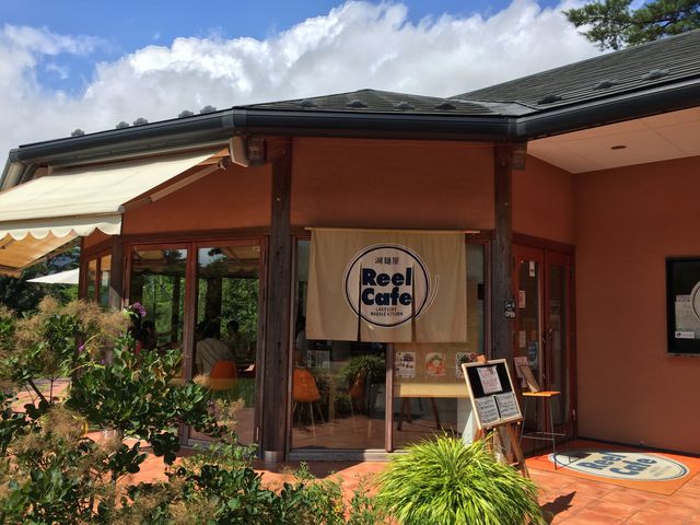 ���̂��X�̊O�ςł��B_�R���΃e�f�B�x�A���[���h�~���[�W�A��