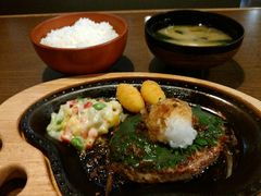 鉄板にジューッとソースがかかる音でもう びっくりドンキー佐世保アルファ店の口コミ じゃらんnet