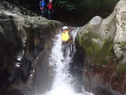 KURA-RUN OUTDOORS̓eʐ^1