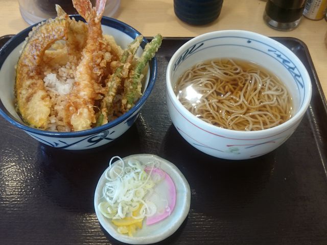 V̏΃ZbgBł750~łBI_Ă ClX