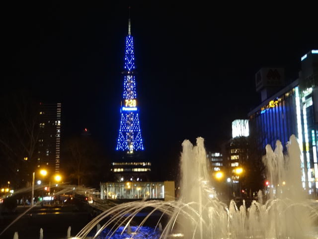 ���z�I�Ȍi�F_�����ۂ�e���r��