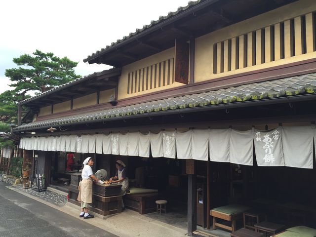 �������_�������