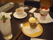 Ȃ邳̃|̎cafe̓eʐ^1