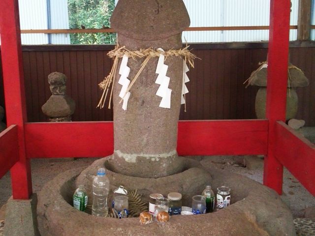 �O�����l����̈ɔ��ʋ{�Ђ̓��e�ʐ^5