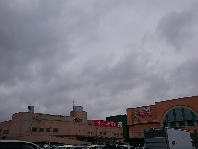 VbsO[̒ɂ܂_K[nbg _CG[ԓX