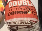 Kuda12̃o[K[LO lJ3ړXiBURGER KINGj̓eʐ^1