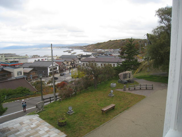 2�K���猩���]���̊X���݂ƊC_���w�R���u�S����