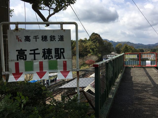 ����䂠�܂Ă炷�S���ցA_����䂠�܂Ă炷�S���i�� �����w�\���j