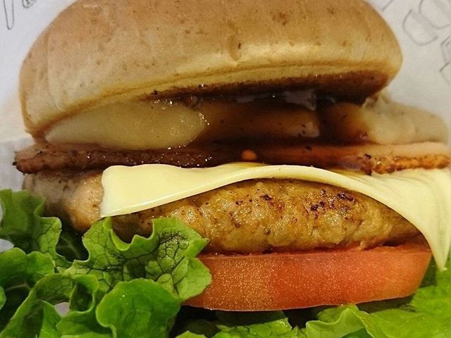 傱̃Xo[K[wOXiMOS BURGERj̓eʐ^1