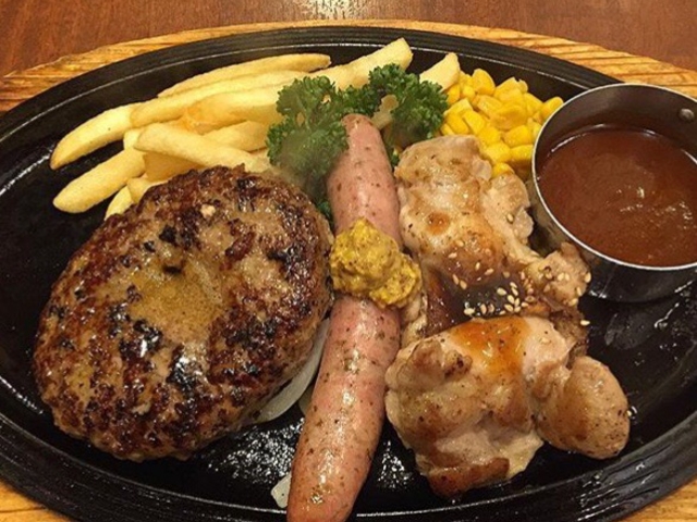 {[܂_CzXg wXiRoyal Hostj