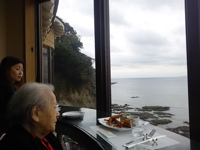 ͘pnӂ̃e[u_]̓AChXp