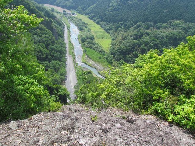 ��̏ォ��B��܂����A����ȏ�O�ɂ͍s���Ȃ��ł�(>_<)_��̊�