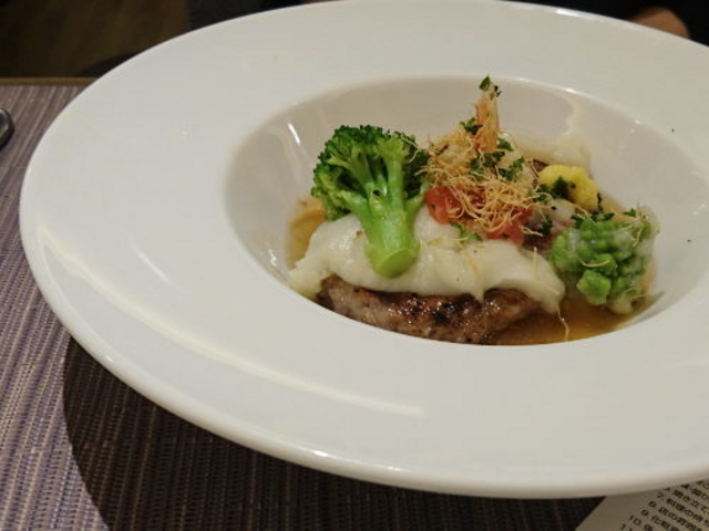 ݂݂̃T}N Xe[VVeBX̓eʐ^1