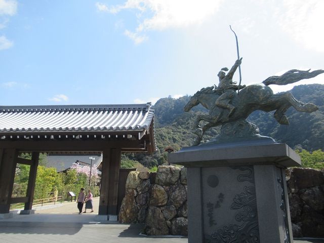 �����k�̓����_�򕌌����̃T�N��