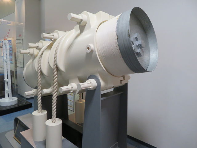 �����勴�̃��C���P�[�u���̎�����͌^_�����勴�L�O�ف@�J�i�X�`�[���݂��玺���@�i���̉w�݂��玺���j�@