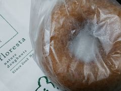 ւFloresta nature doughnuts 啪Xւ̓eʐ^1