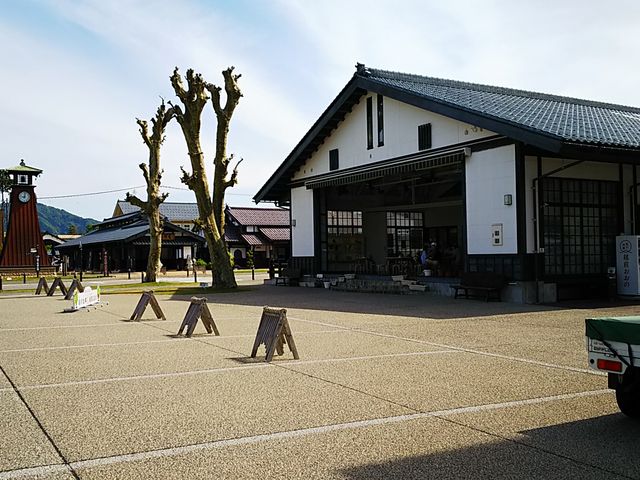 ���v��ƌ��y���@��O�ɋP�Z���^�[_�z�O�����̌��X�e�[�V����