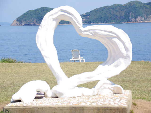 �n�[�g�̒�����A�`�F�A���̂����B_�g�˖�