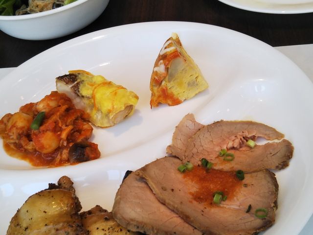 1981̃ubtF&Xg Xe̓eʐ^1