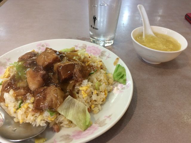 R[X[vƈǐm900~łB_O