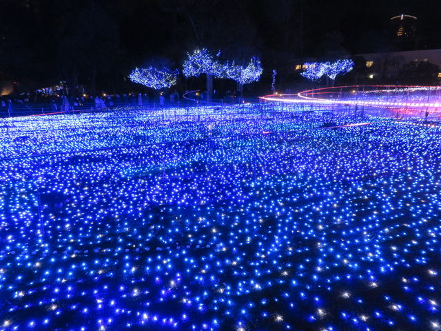 �~�b�h�^�E���̃C���~�l�[�V����_�����~�b�h�^�E��