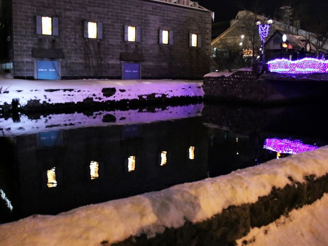 �Ⴀ����̃C�x���g_�^�͂ƐΑ��q�ɌQ