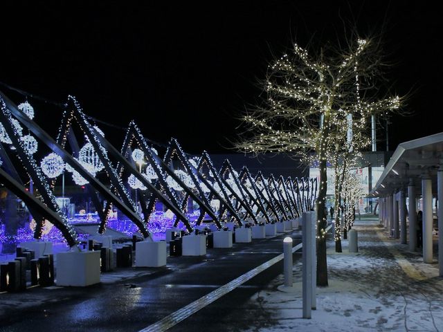 ブルー系で綺麗_函館市観光案内所(JR函館駅)