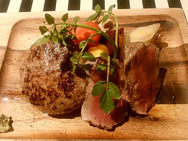 傤Hamburg Conel KITTEÉ̓eʐ^1