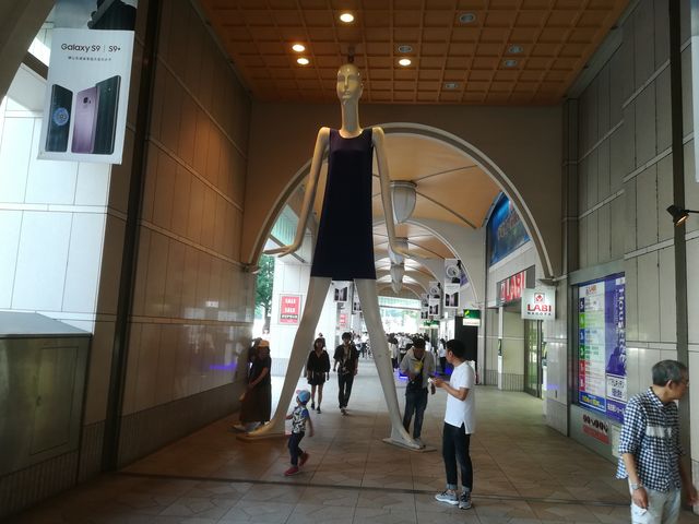 �ߓS�p�b�Z�ɂ���}�l�L��_�ߓS�p�b�Z