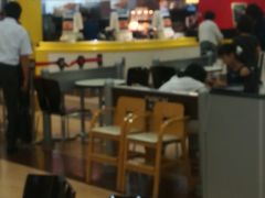 �҂�[��������̃}�N�h�i���h�]�쐼�A�s�^�X�ւ̓��e�ʐ^1