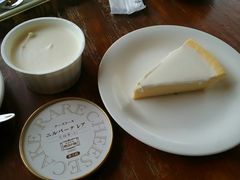 [̃JtF@̊قւ̓eʐ^1