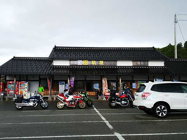 �O�ρ@�݂Ȃ���J�h��_���̉w �T��