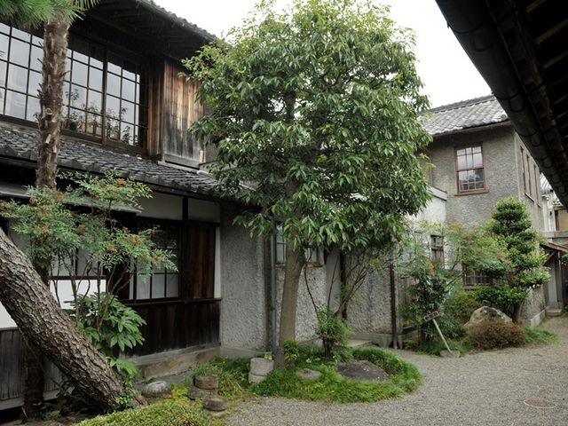 ̂̏铌ނƁi@j̓eʐ^1