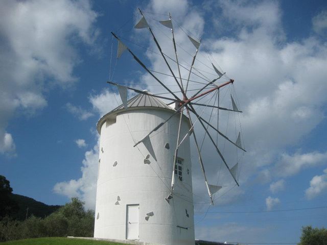 �I���[�u�����̒��ɂ���M���V������_�I���[�u��