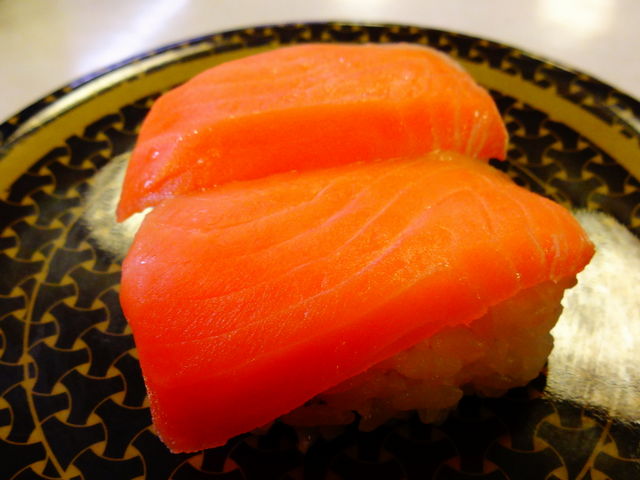 ǁ[̂͂܎i q~AX̓eʐ^1